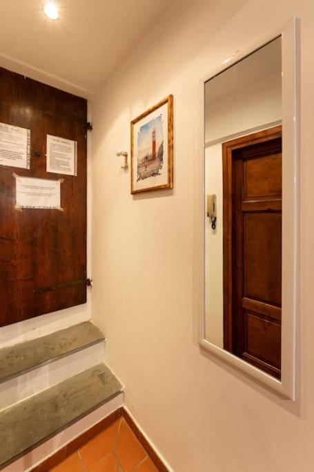 Keys Of Italy - Corsob 9 - Florentine Studio Close To Palazzo Vecchio ฟลอเรนซ์ ภายนอก รูปภาพ